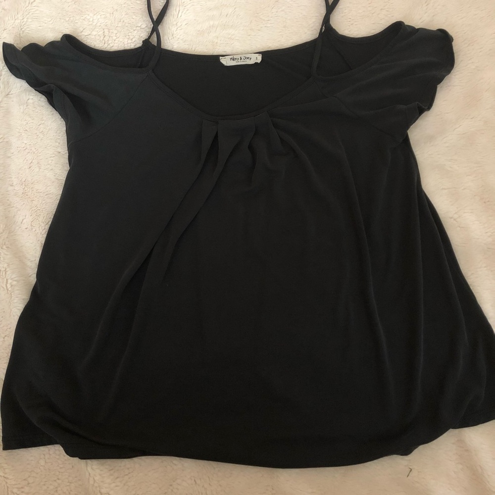 Cold shoulder top